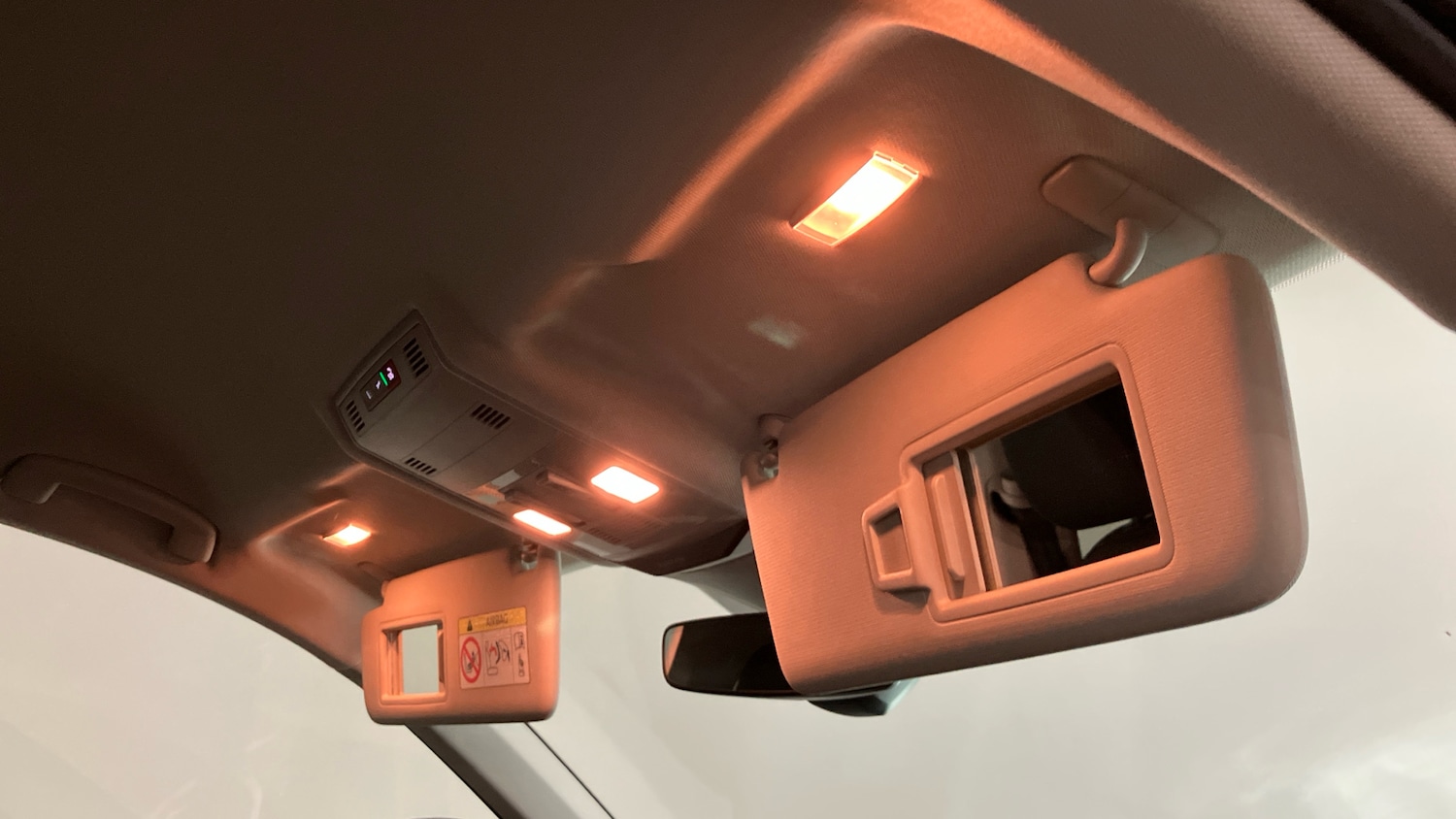 Used Volkswagen T-Roc 2025 for sale - 77324381: Photo 31