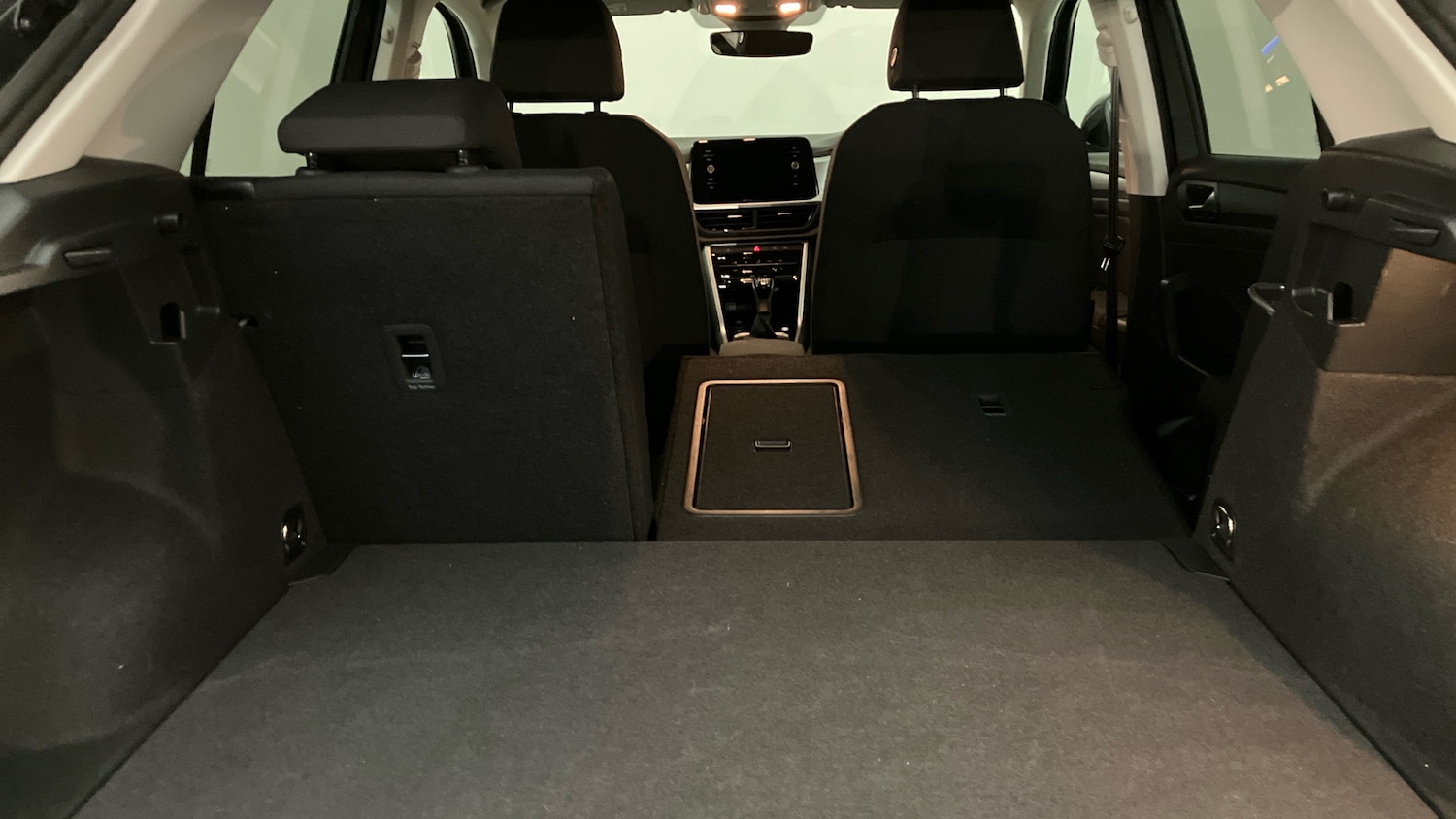 Used Volkswagen T-Roc 2025 for sale - 77324381: Photo 34