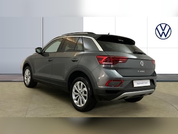 Used Volkswagen T-Roc 2025 for sale - 77324381: Photo