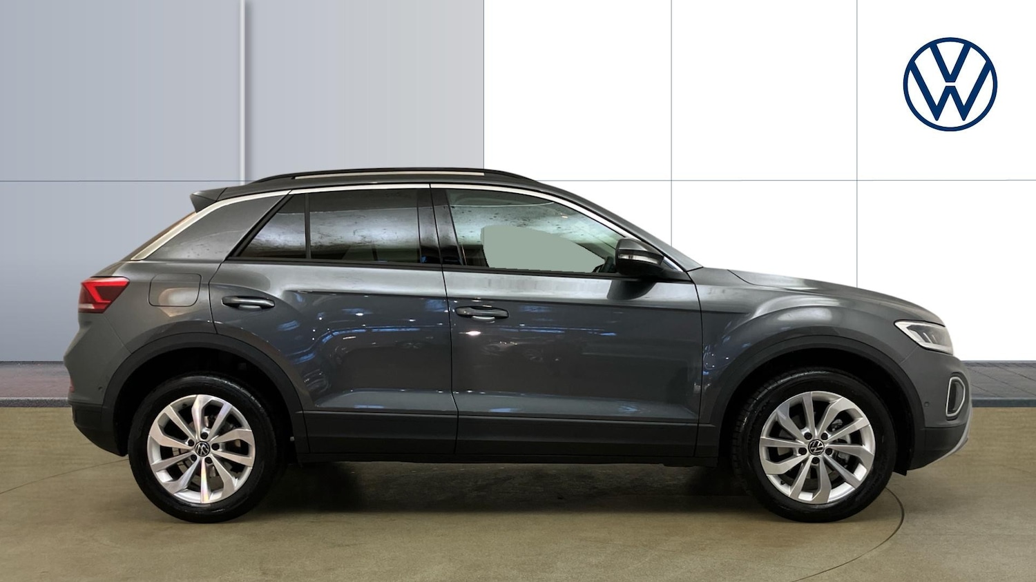 Used Volkswagen T-Roc 2025 for sale - 77324381: Photo 4