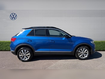Used Volkswagen T-Roc 2018 for sale - 78325270: Photo