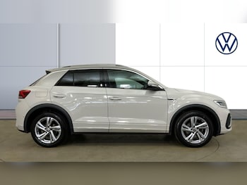 Used Volkswagen T-Roc 2022 for sale - 76352411: Photo