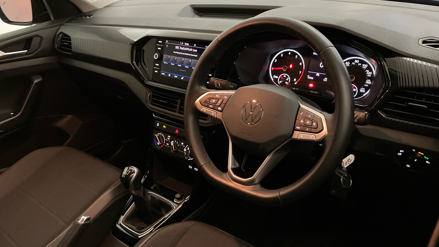 Used Volkswagen T-Cross 2022 for sale - 76233031: Photo 6