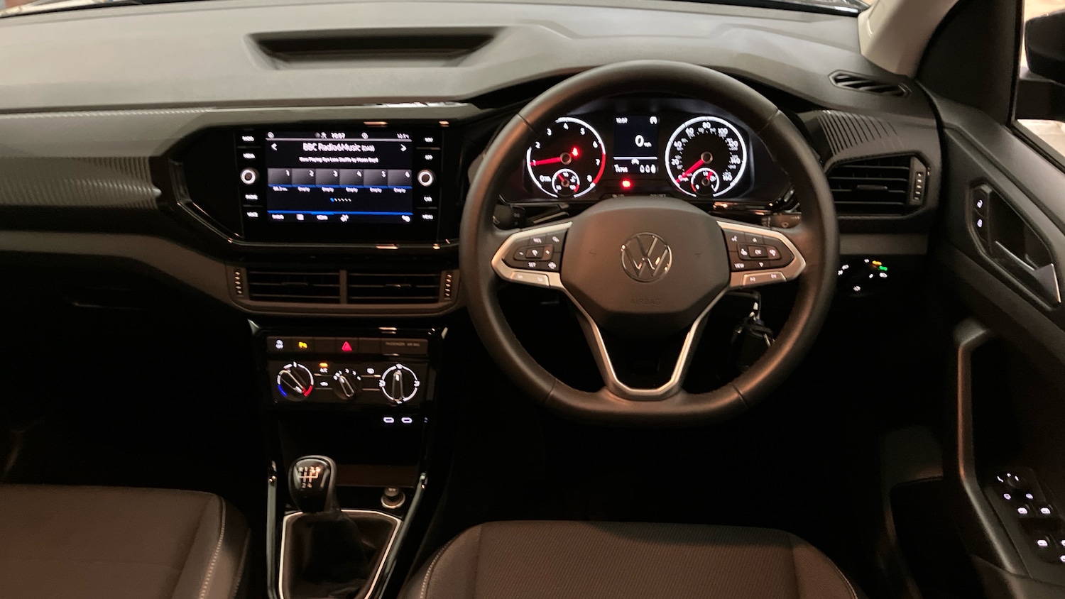 Used Volkswagen T-Cross 2022 for sale - 76233031: Photo 9