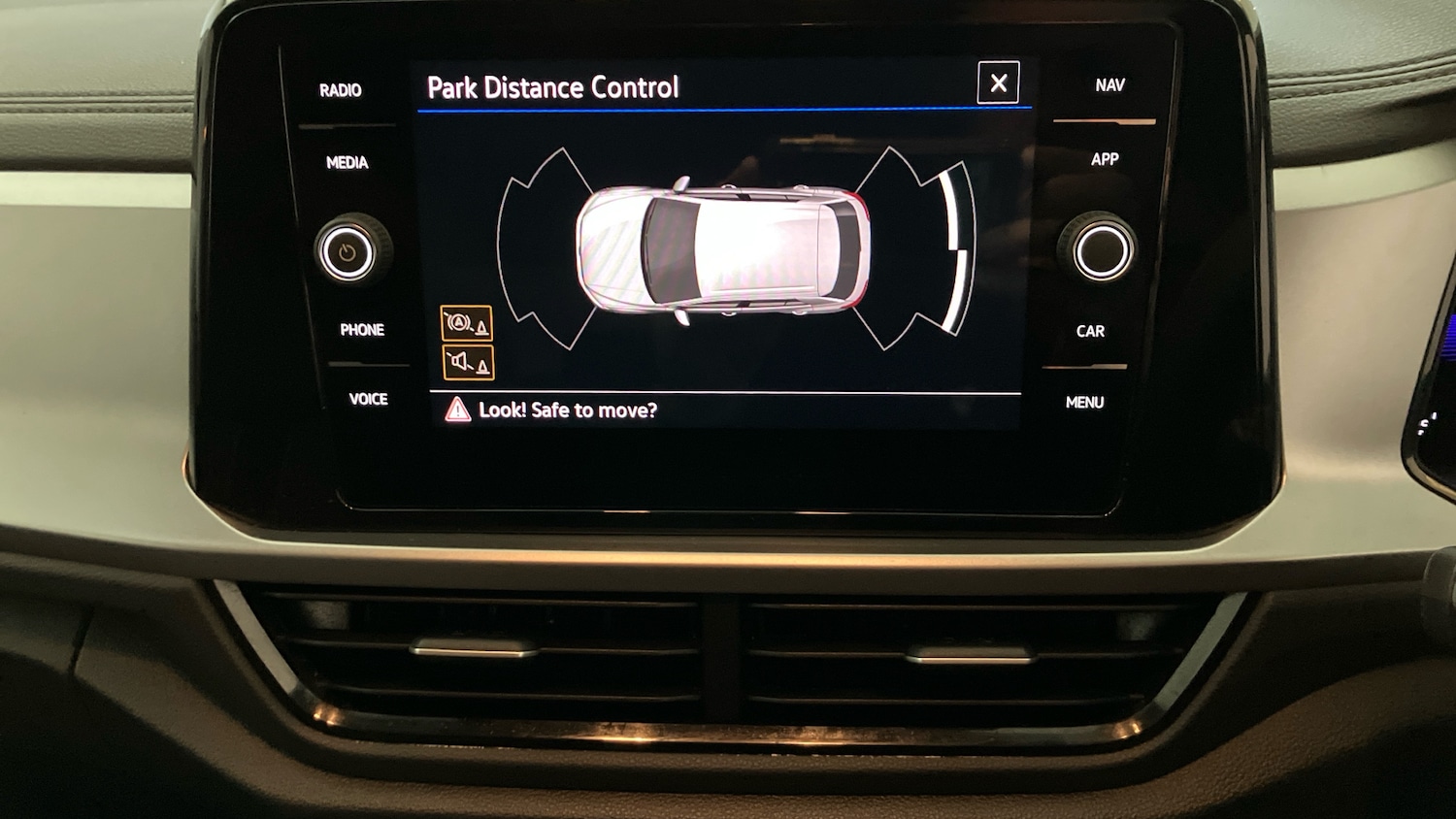 Used Volkswagen T-Roc 2023 for sale - 77353553: Photo 21