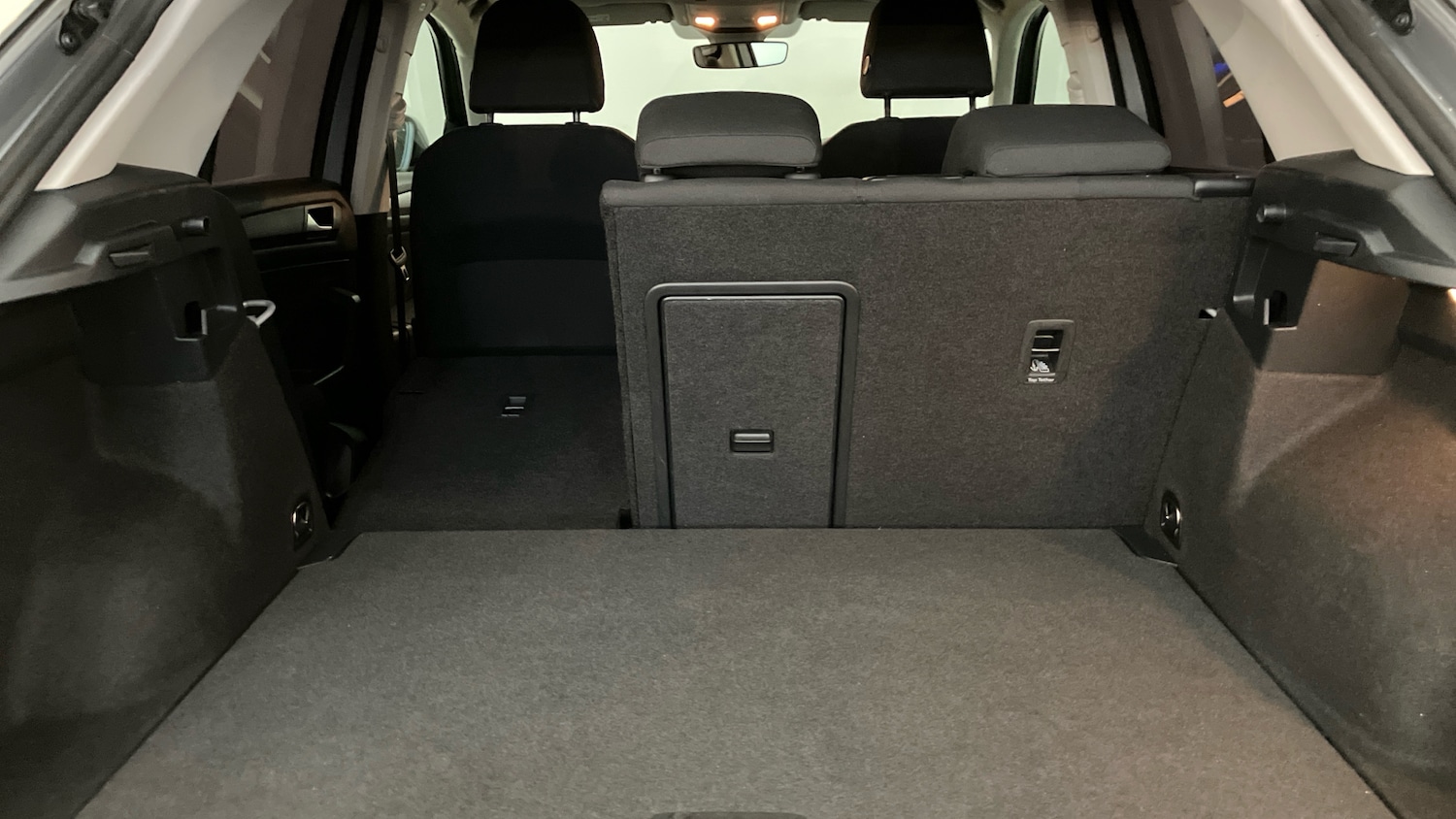 Used Volkswagen T-Roc 2023 for sale - 77353553: Photo 34