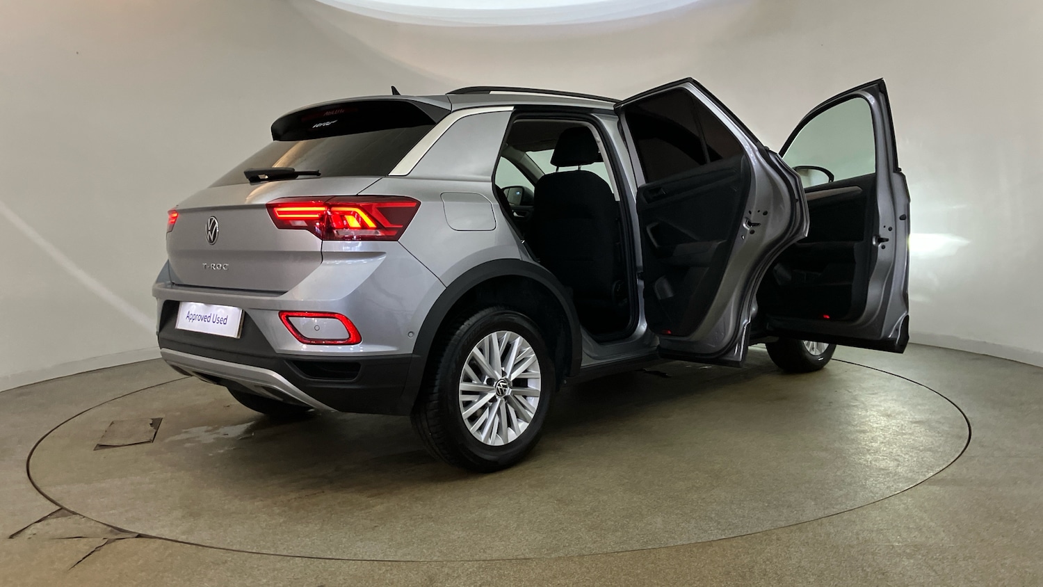 Used Volkswagen T-Roc 2023 for sale - 77353553: Photo 45