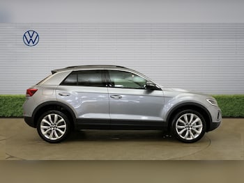 Used Volkswagen T-Roc 2026 for sale - 78900006: Photo