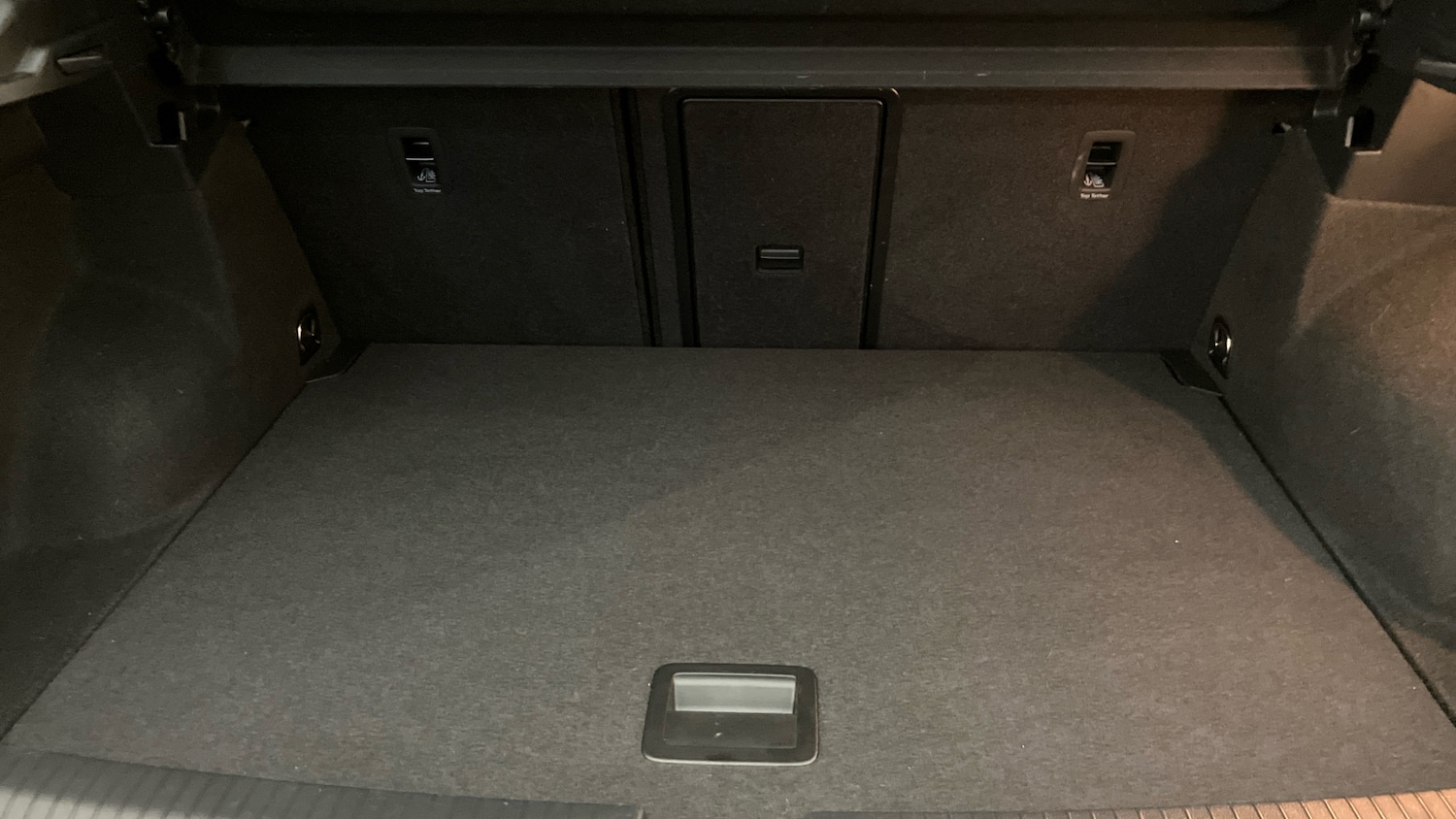 Used Volkswagen T-Roc 2023 for sale - 76332736: Photo 20