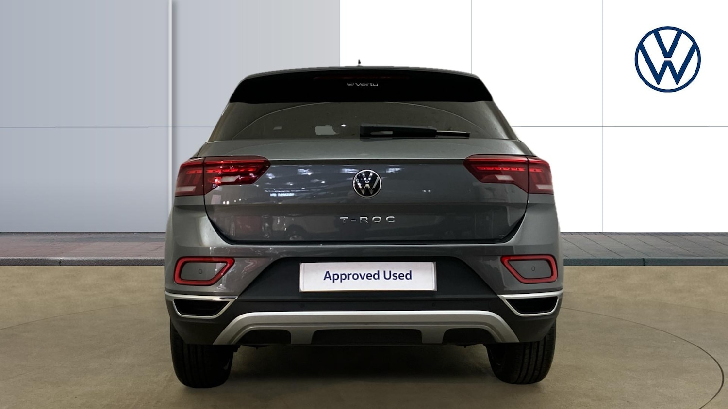Used Volkswagen T-Roc 2023 for sale - 76332736: Photo 8