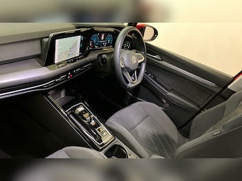 Used Volkswagen Golf 2024 for sale - 78523254: Photo