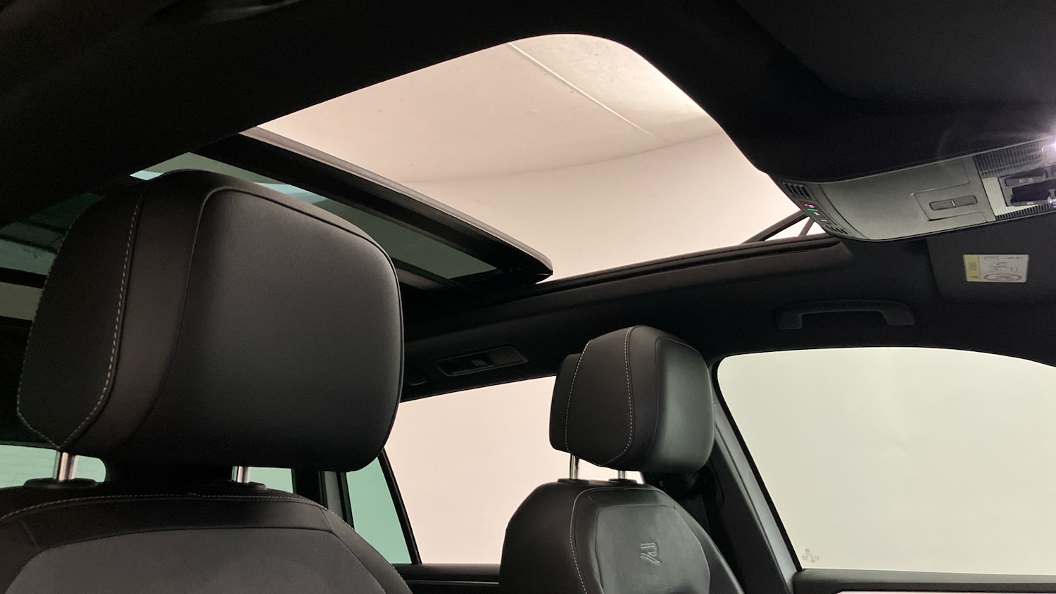 Used Volkswagen Tiguan 2022 for sale - 76451829: Photo 28