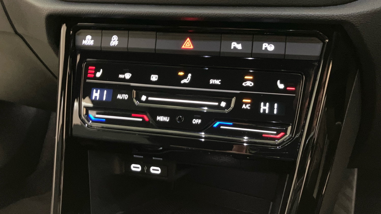 Used Volkswagen T-Roc 2024 for sale - 76891590: Photo 13