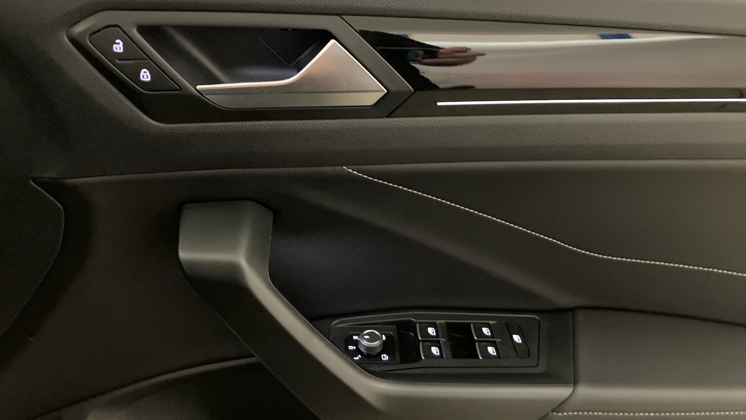 Used Volkswagen T-Roc 2024 for sale - 76891590: Photo 19