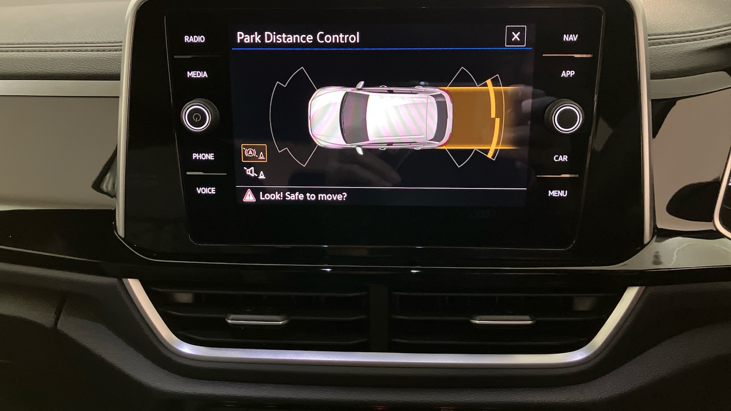 Used Volkswagen T-Roc 2024 for sale - 76891590: Photo 21