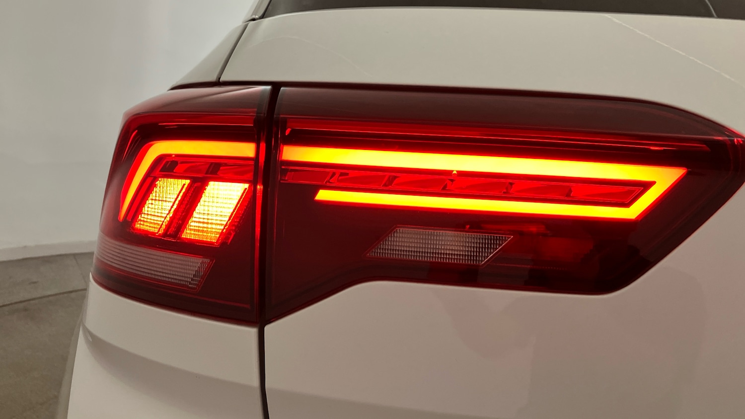 Used Volkswagen T-Roc 2024 for sale - 76891590: Photo 33