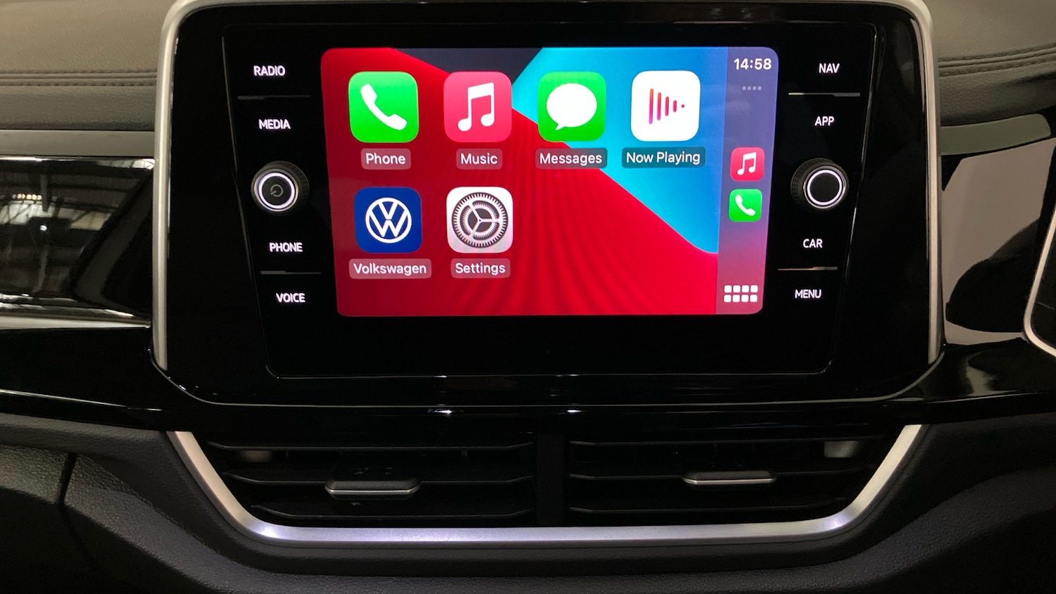 Used Volkswagen T-Roc 2024 for sale - 76891590: Photo 40