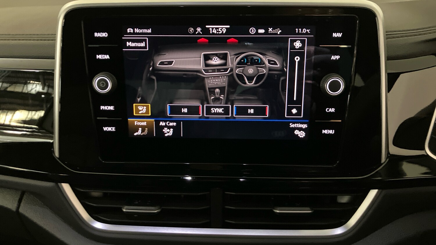 Used Volkswagen T-Roc 2024 for sale - 76891590: Photo 43