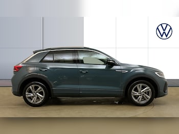 Used Volkswagen T-Roc 2023 for sale - 77363915: Photo