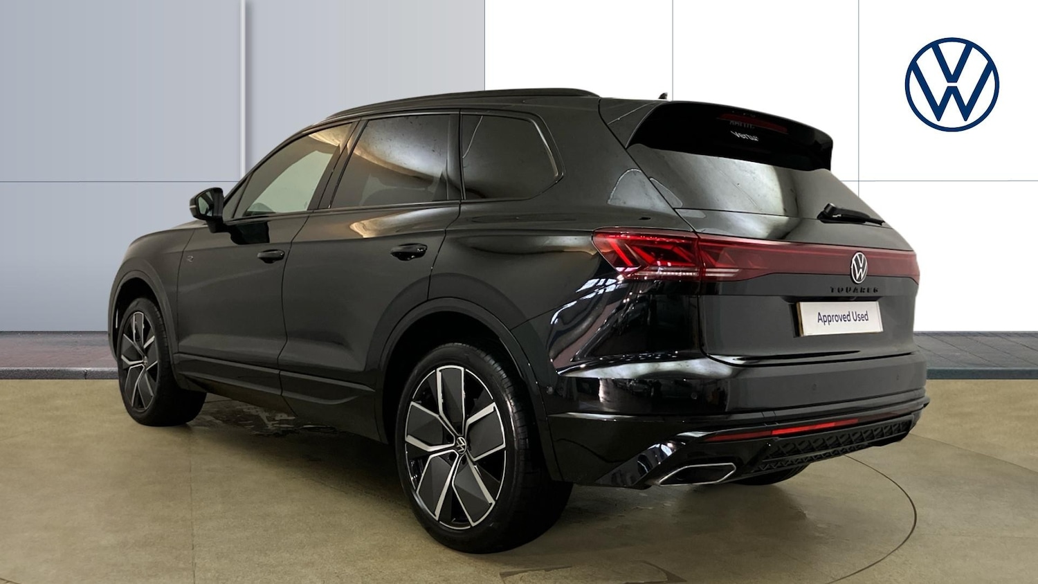 Used Volkswagen Touareg 2025 for sale - 77641217: Photo 3