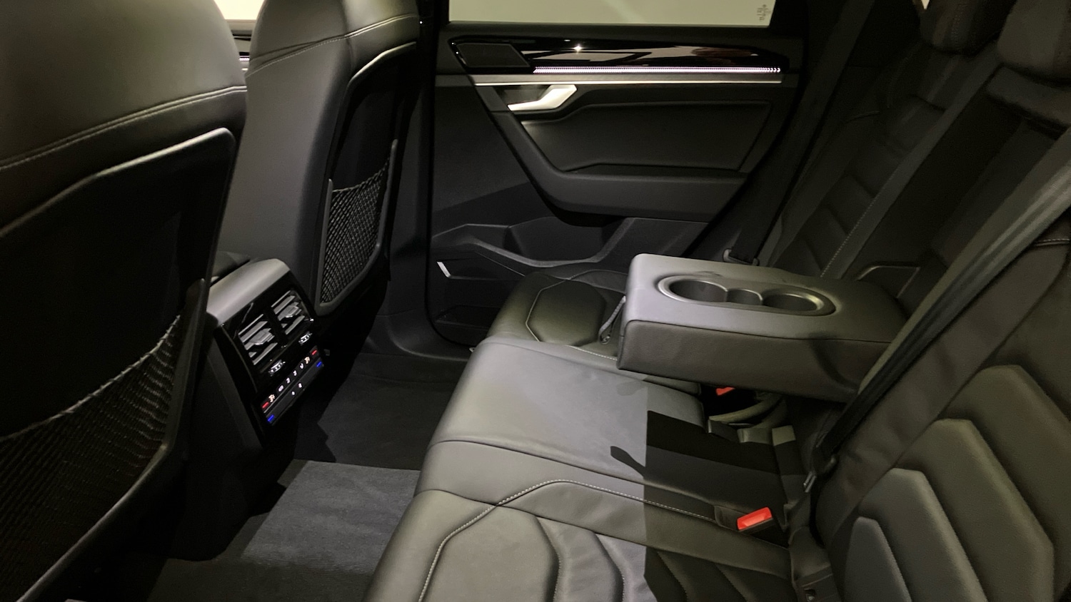 Used Volkswagen Touareg 2025 for sale - 77641217: Photo 31