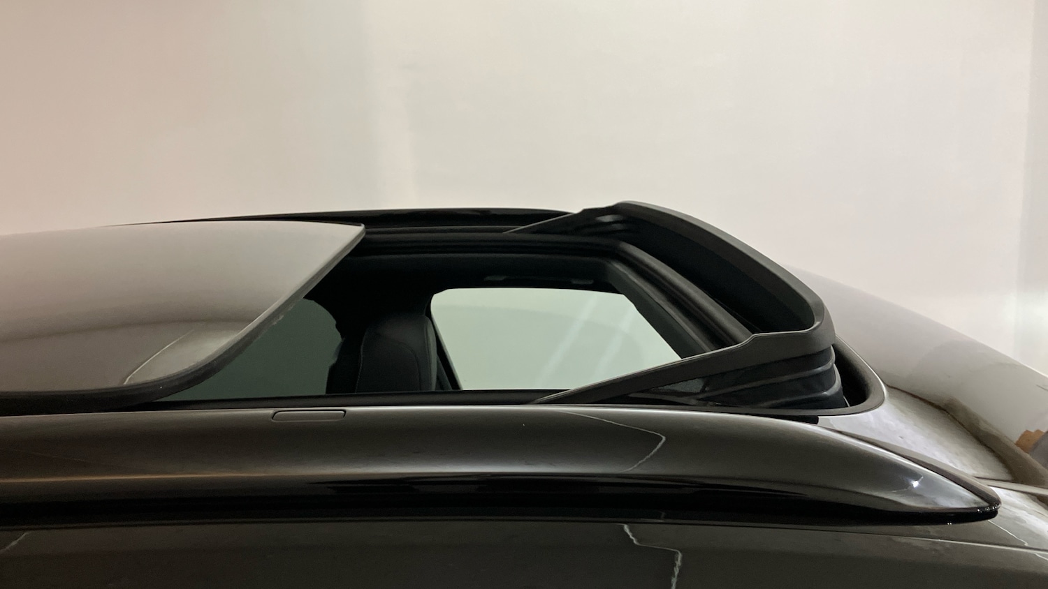 Used Volkswagen Touareg 2025 for sale - 77641217: Photo 36