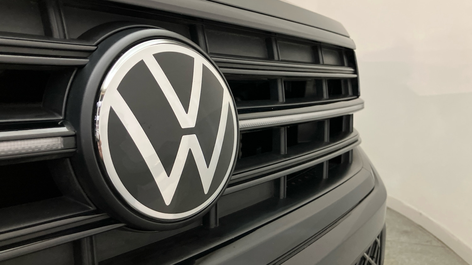 Used Volkswagen Touareg 2025 for sale - 77641217: Photo 39