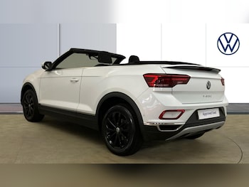 Used Volkswagen T-Roc 2022 for sale - 76577102: Photo
