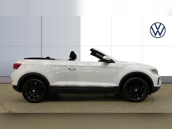 Used Volkswagen T-Roc 2022 for sale - 76577102: Photo