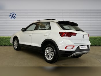 Used Volkswagen T-Roc 2022 for sale - 77917091: Photo