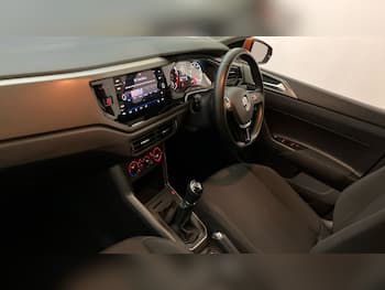 Used Volkswagen Polo 2018 for sale - 79580710: Photo