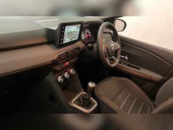 Used Dacia Sandero Stepway 2022 for sale - 79637960: Photo