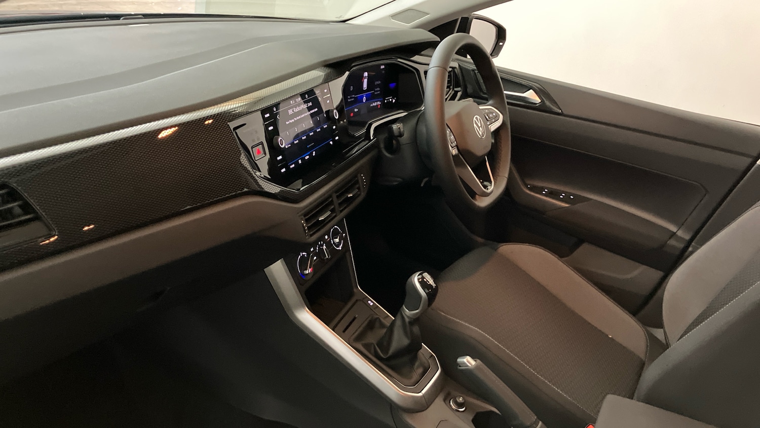 Used Volkswagen Polo 2025 for sale - 76449212: Photo 2