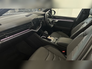 Used Volkswagen Touareg 2026 for sale - 79173820: Photo