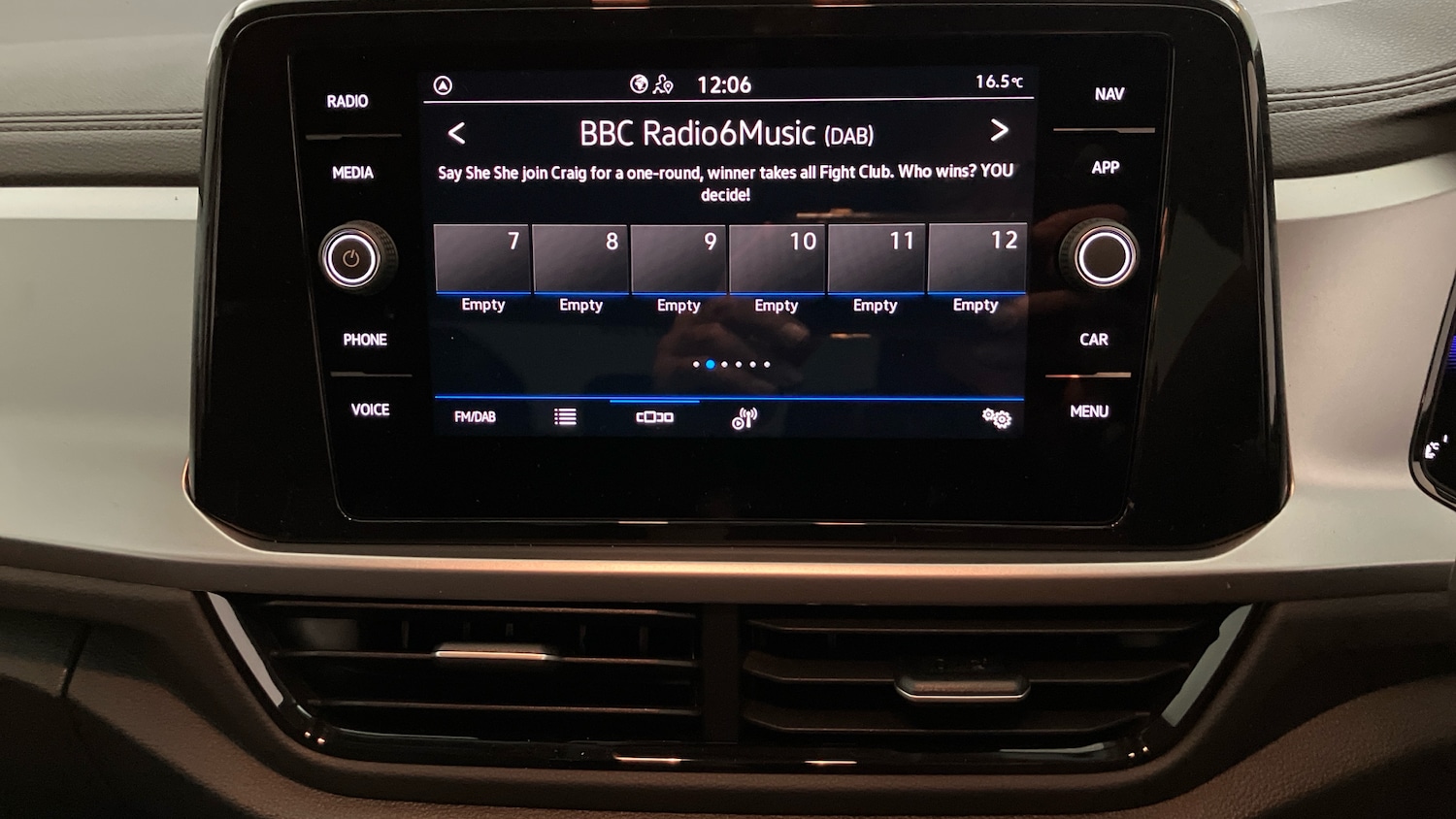 Used Volkswagen T-Roc 2025 for sale - 77085157: Photo 12