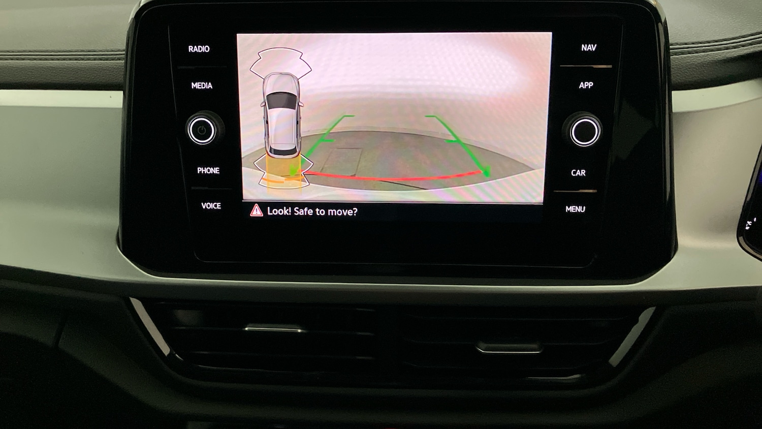 Used Volkswagen T-Roc 2025 for sale - 77085157: Photo 21