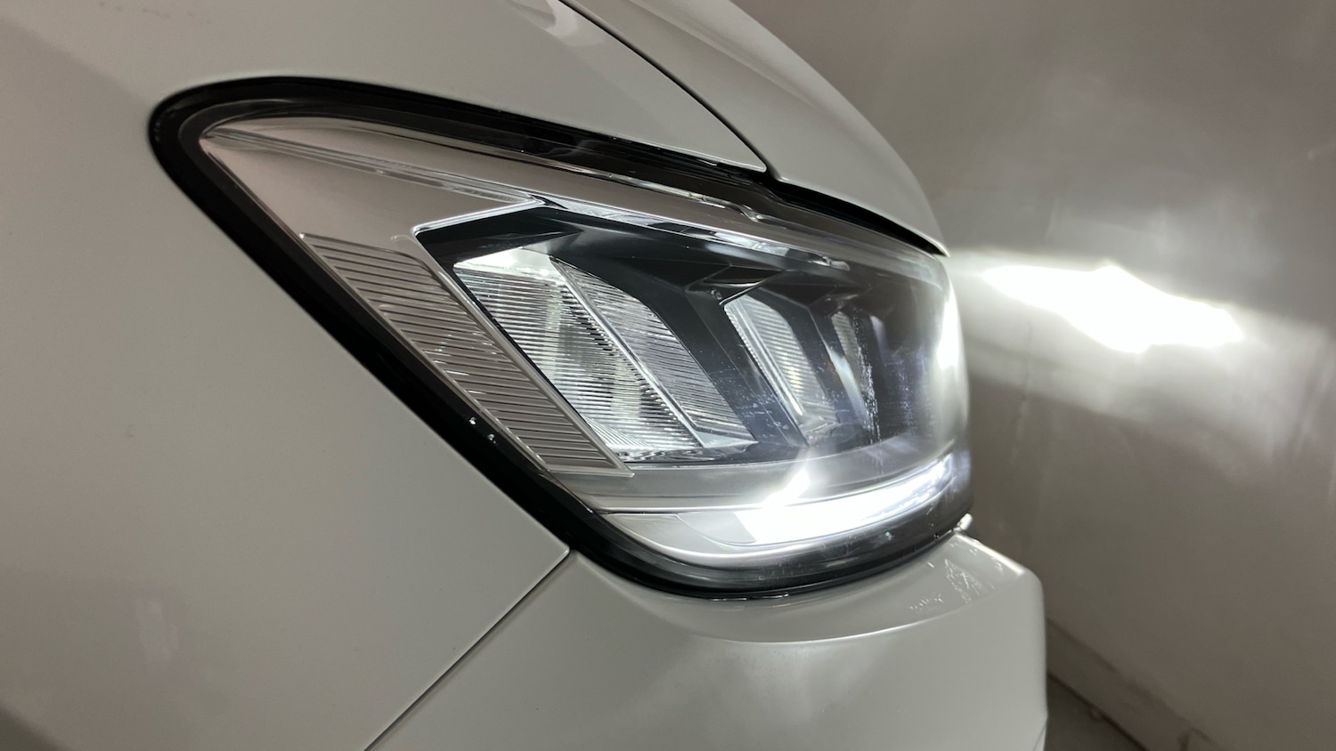 Used Volkswagen T-Roc 2025 for sale - 77085157: Photo 34