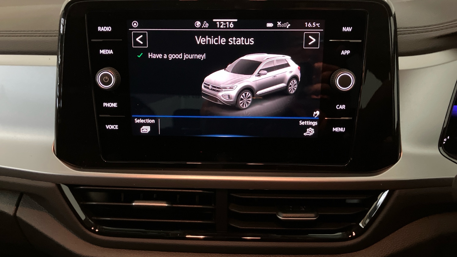 Used Volkswagen T-Roc 2025 for sale - 77085157: Photo 43