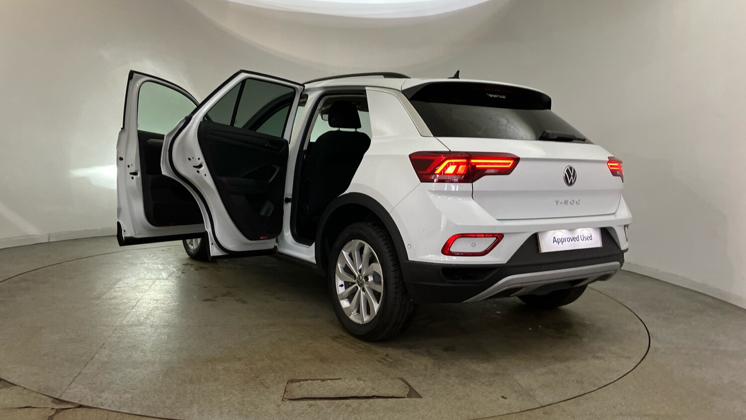 Used Volkswagen T-Roc 2025 for sale - 77085157: Photo 45