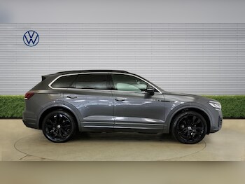Used Volkswagen Touareg 2023 for sale - 78542330: Photo
