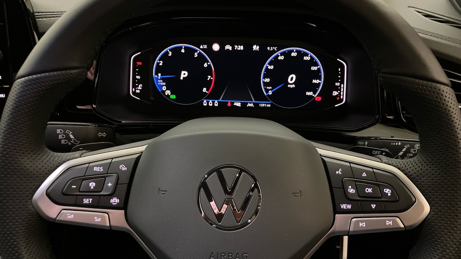 Used Volkswagen T-Roc 2025 for sale - 76945757: Photo 10