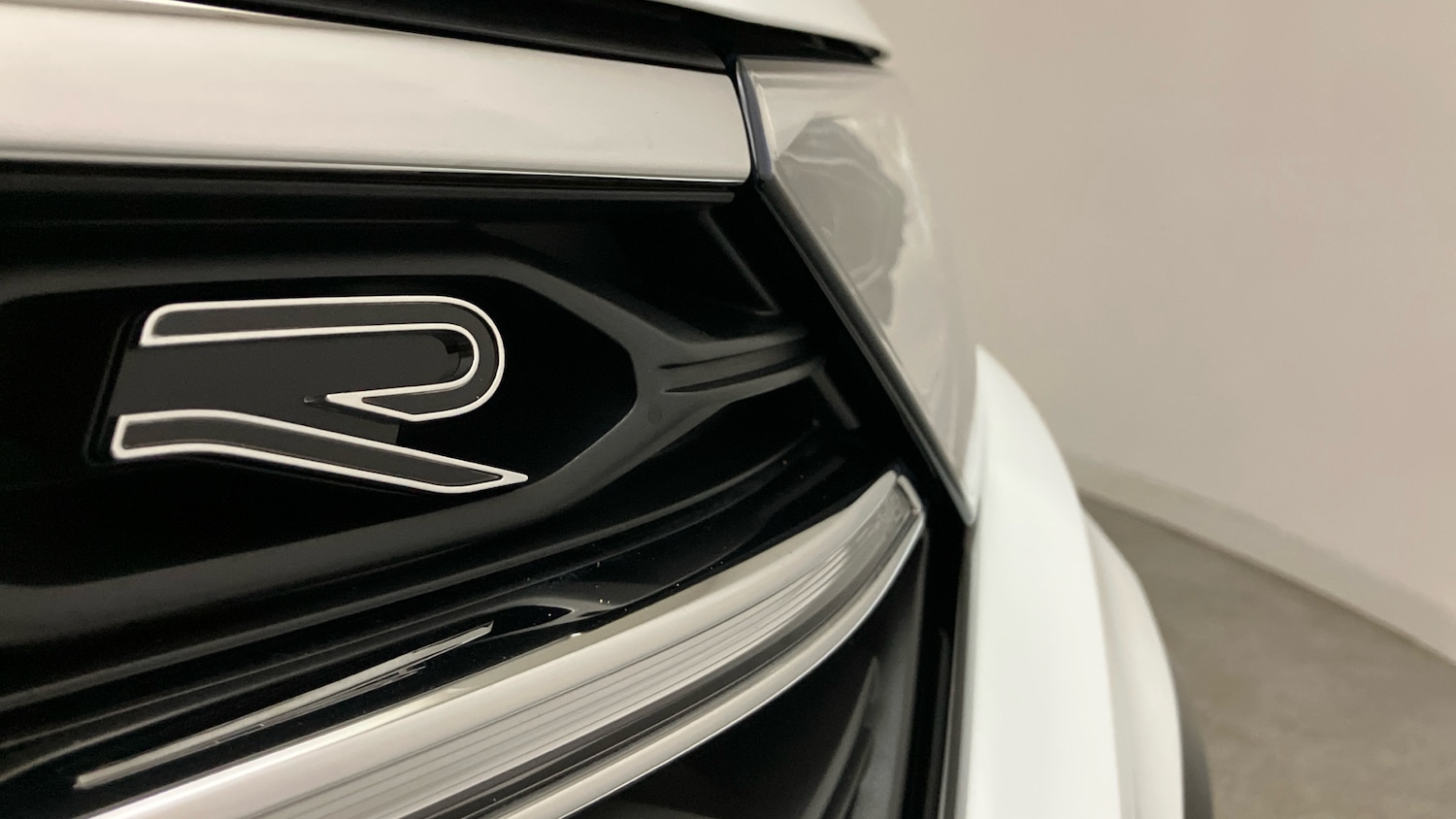 Used Volkswagen T-Roc 2025 for sale - 76945757: Photo 32