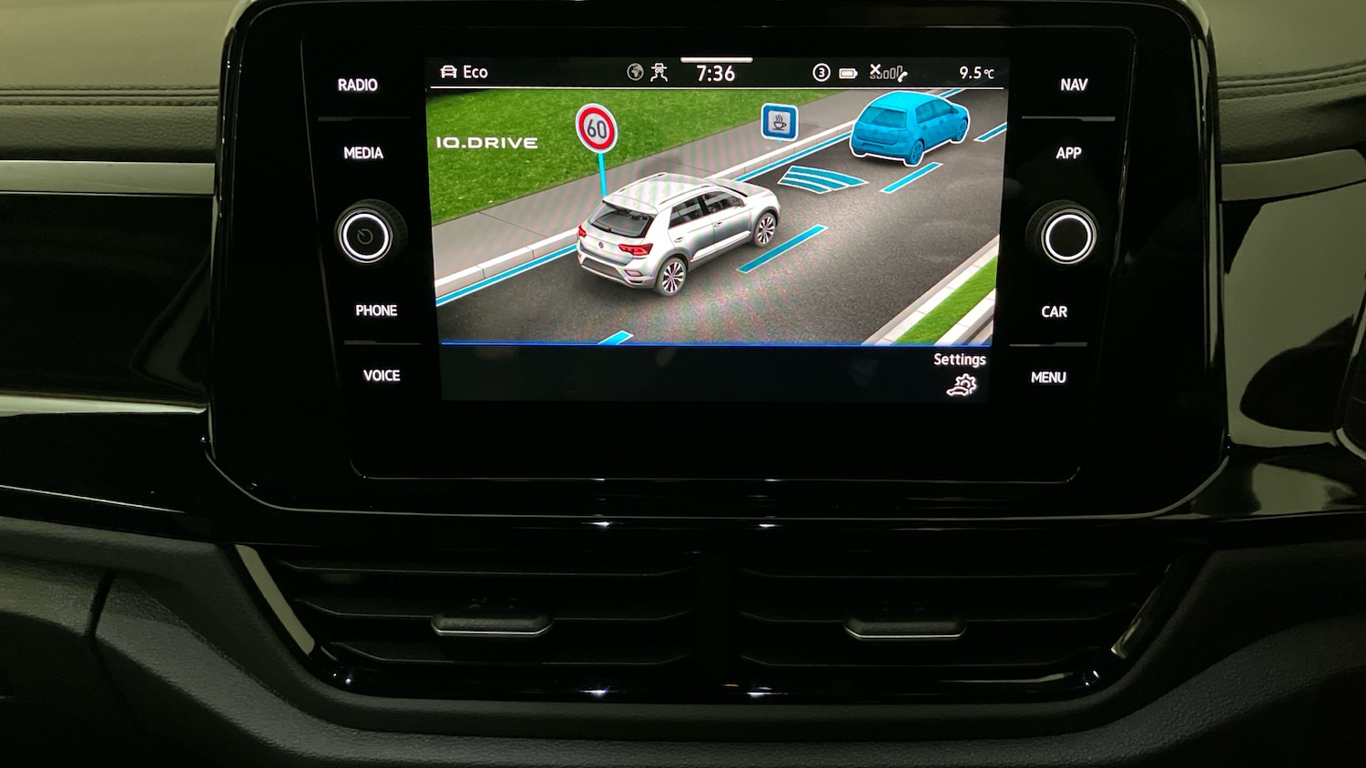 Used Volkswagen T-Roc 2025 for sale - 76945757: Photo 41