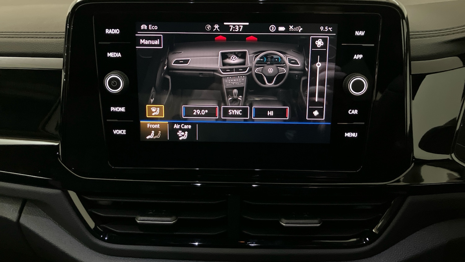 Used Volkswagen T-Roc 2025 for sale - 76945757: Photo 43