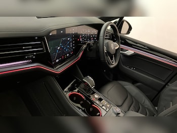 Used Volkswagen Touareg 2025 for sale - 77220677: Photo