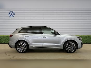 Used Volkswagen Touareg 2025 for sale - 77964763: Photo