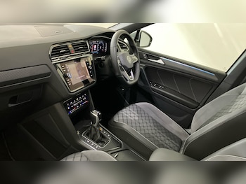 Used Volkswagen Tiguan 2023 for sale - 77997425: Photo