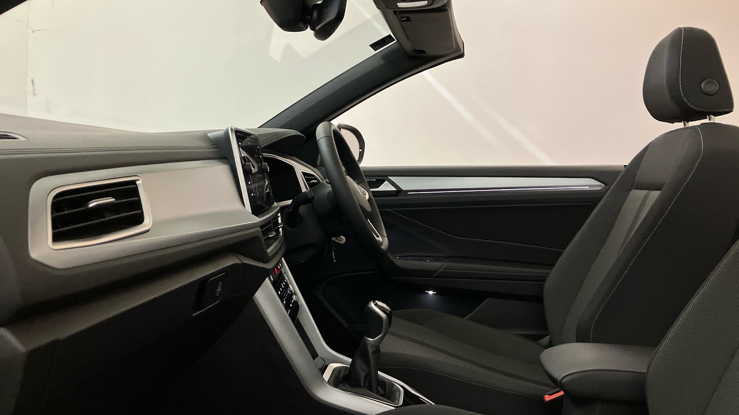 Used Volkswagen T-Roc 2022 for sale - 76467922: Photo 22