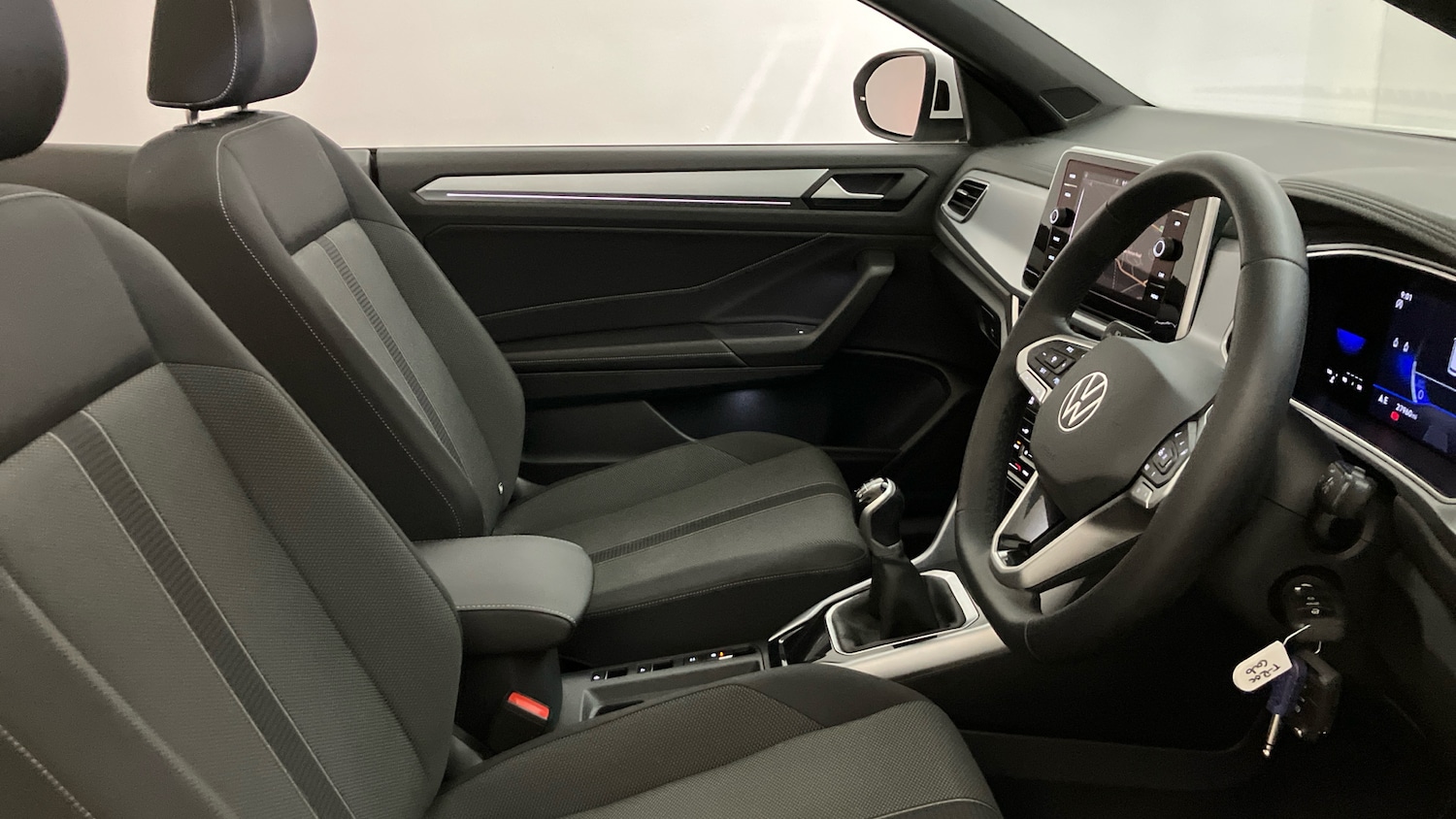 Used Volkswagen T-Roc 2022 for sale - 76467922: Photo 24