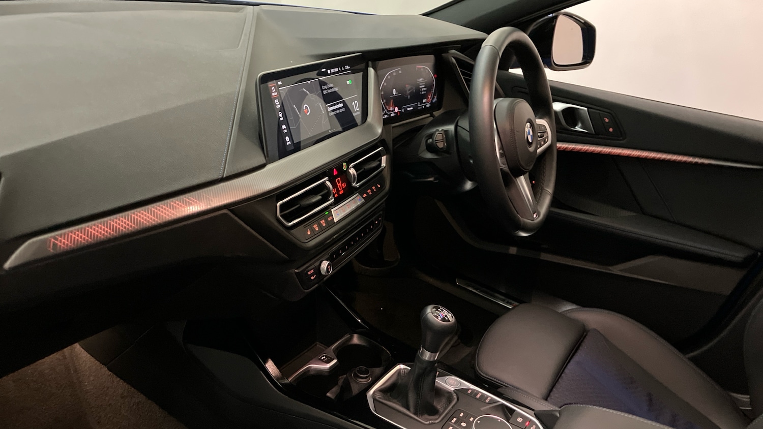 Used BMW 1 Series 2023 for sale - 76532563: Photo 2